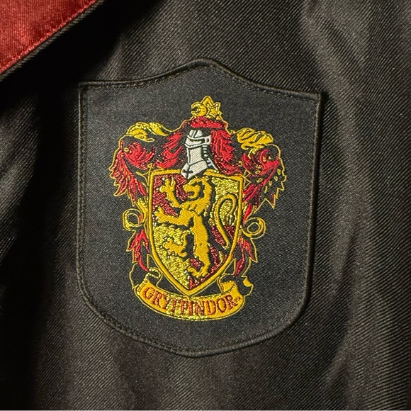 HARRY POTTER Wizarding World Gryffindor XXL ADULT Halloween Robe Cloak - Picture 7 of 10